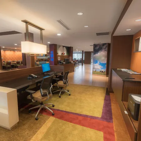 Fairfield Inn & Suites By Marriott Gaylord-2