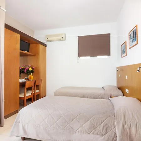 Hotel Christina-3