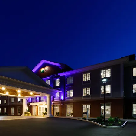 Holiday Inn Express & Suites - Sturbridge By Ihg-3