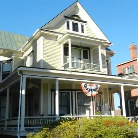 Hanna House Bed & Breakfast-3