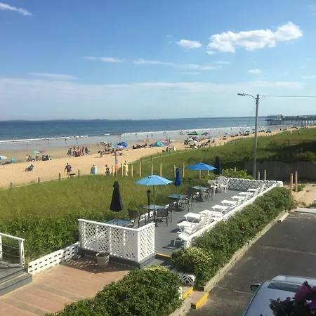 Sandpiper Beachfront Motel-3
