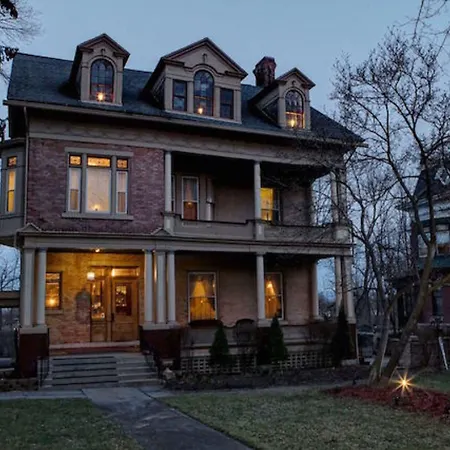 Barrister'S Bed & Breakfast-2