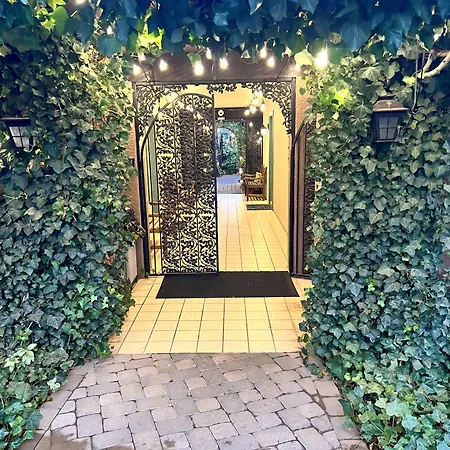 Lantern Light Inn - Romantic Getaway (Adults Only)-2