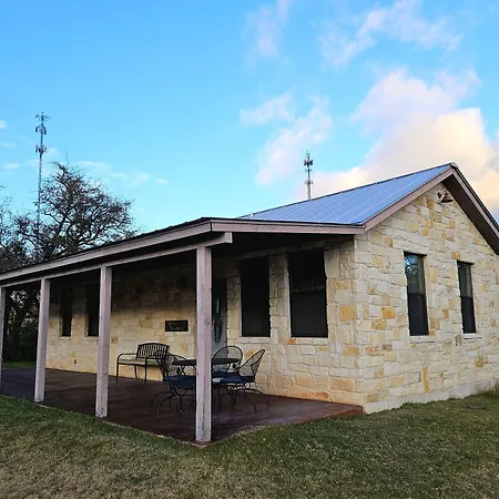 Breezy Hills Cottages - Moonlight Cottage-3