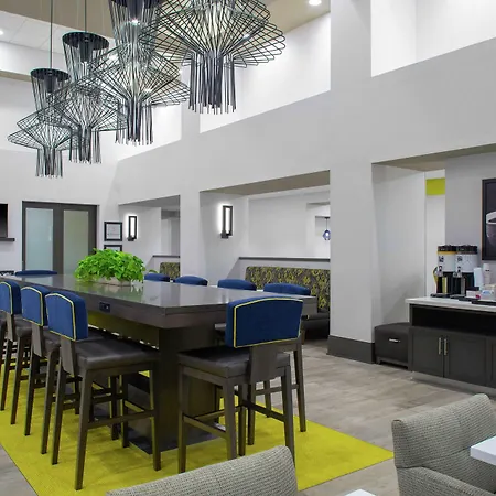 Hampton Inn & Suites Irvine/Orange County Airport-2