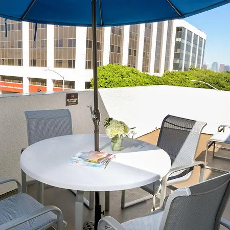 Gateway Hotel Santa Monica-3