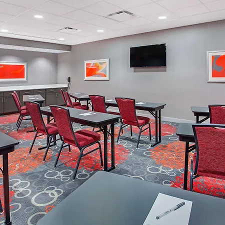 Hampton Inn Vincennes-3