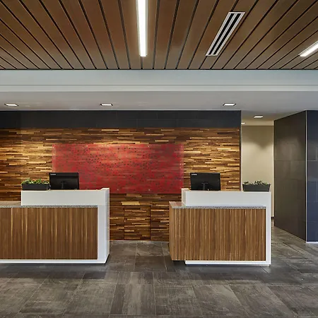 Courtyard By Marriott Minneapolis West-2