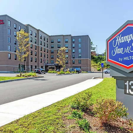 Hampton Inn & Suites Boston/Waltham-3