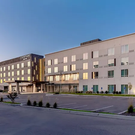 Courtyard By Marriott St Paul Woodbury-3