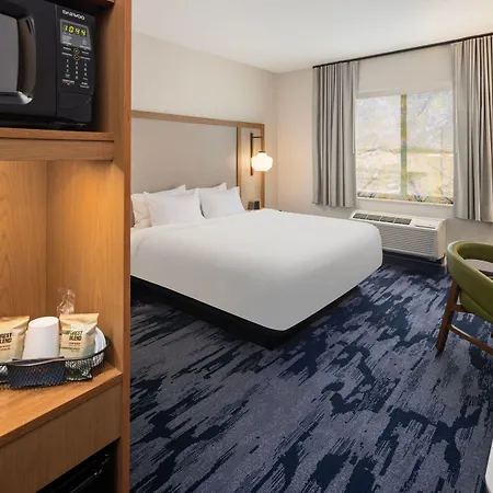 Fairfield Inn & Suites By Marriott Alexandria-3