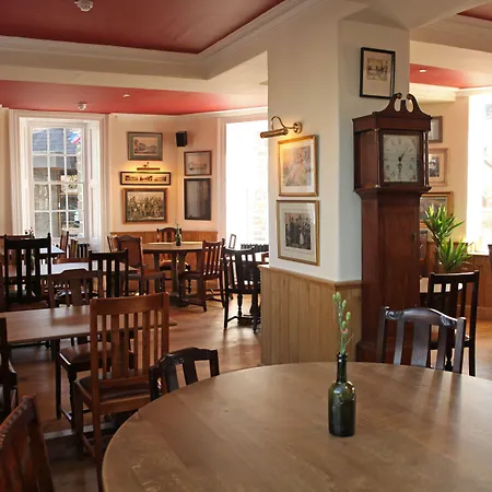 The Erskine Arms-3