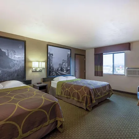 Super 8 By Wyndham Butte Mt-3