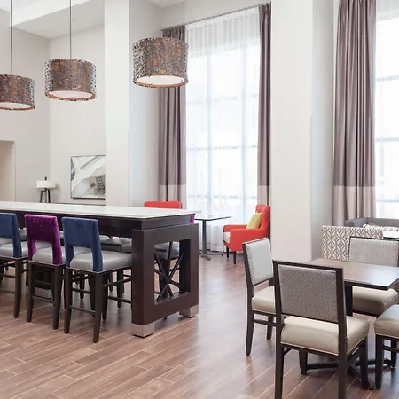 Hampton Inn & Suites Overland Park South-3