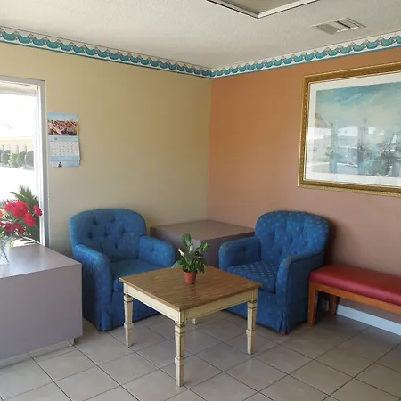 Castaway Motel-2