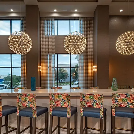 Hampton Inn & Suites Dallas/Plano Central-3