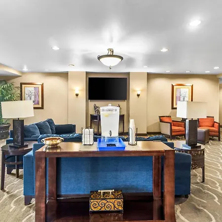Comfort Suites-3