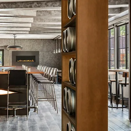 Delta Hotels By Marriott Burlington-3