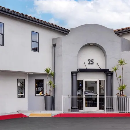 Best Western Plus Executive Suites-2