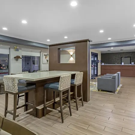 Best Western Plus North Houston Inn & Suites-3