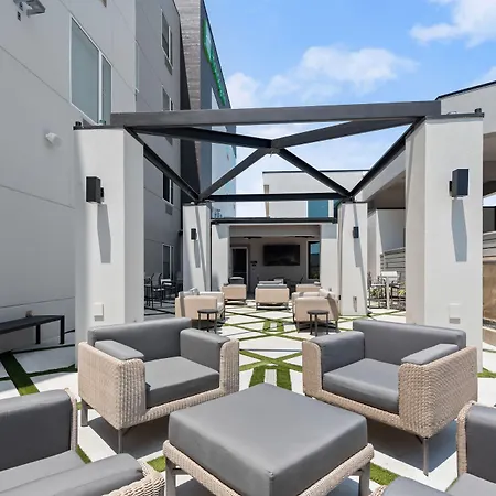 Holiday Inn Gonzales By Ihg-3
