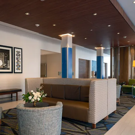 Holiday Inn Express & Suites - Tulsa Downtown - Arts District By Ihg-3