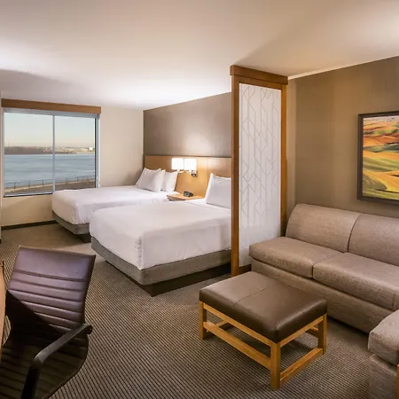 Hyatt Place East Moline/Quad Cities-3