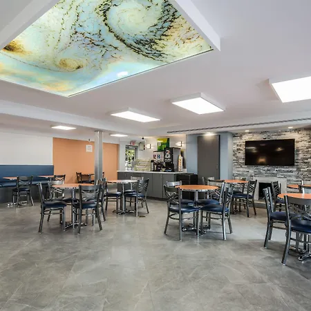Quality Inn Hampton - Newport News-2