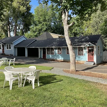 Piety Hill Cottages-3