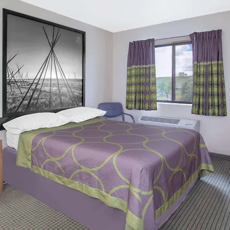 Super 8 By Wyndham Havre-3
