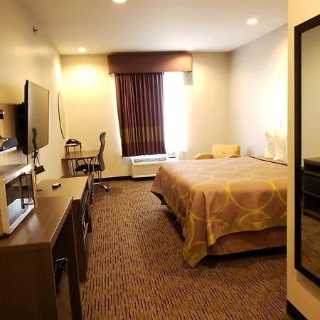 Super 8 By Wyndham St. Louis North-2