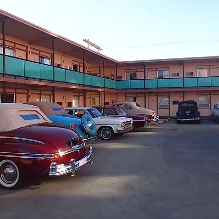 Finlen Hotel And Motor Inn-3