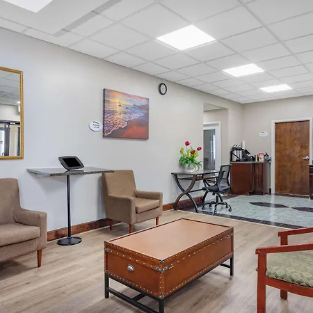 Baymont By Wyndham Midway Tallahassee-3