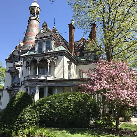 Batcheller Mansion Inn-2