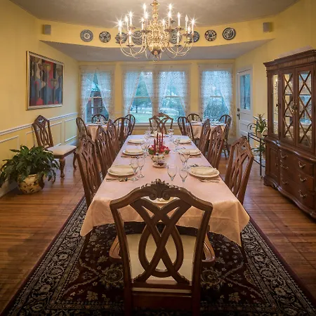 Taylor House Inn-2
