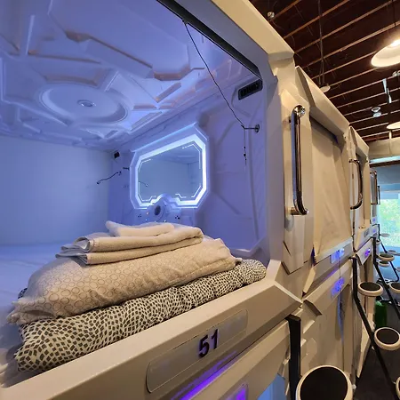 U Street Capsule Hostel-3