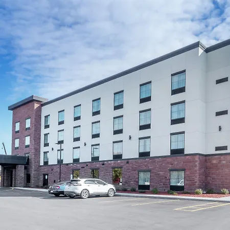 Cobblestone Hotel & Suites - Janesville-3