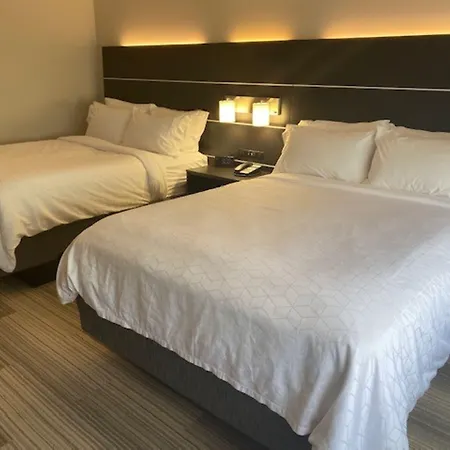 Holiday Inn Express & Suites Warrensburg North By Ihg-3