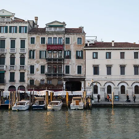 Riva Del Vin Boutique Hotel-2