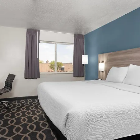 Baymont By Wyndham Piqua-3