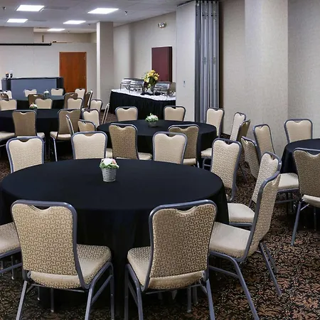 Radisson Hotel Bismarck-3