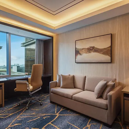 Hilton Manila Newport World Resorts-3