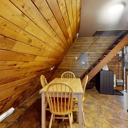 Copper Top Ski Chalet-3