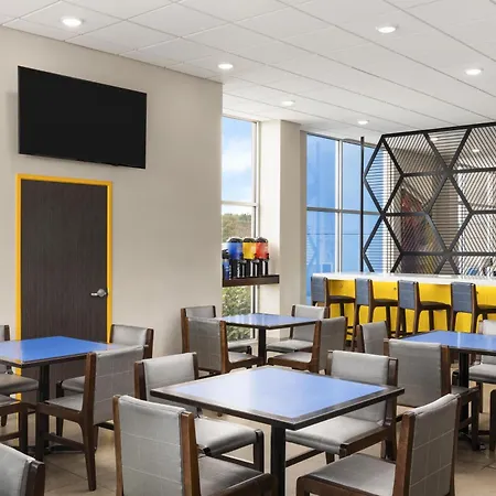 Glo Best Western Dawley Farms In Sioux Falls-3