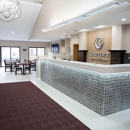 Americinn By Wyndham Fort Atkinson-3
