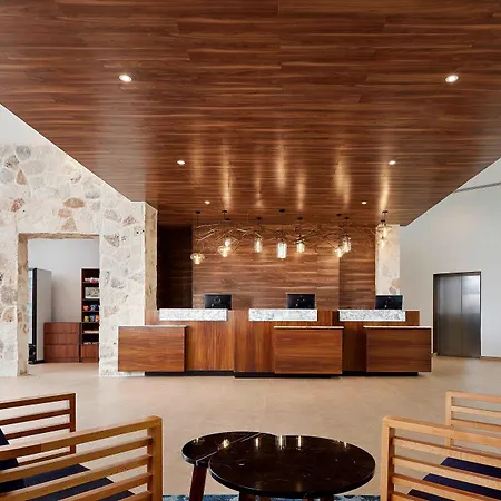 Fairfield Inn & Suites By Marriott Cancun Airport-3