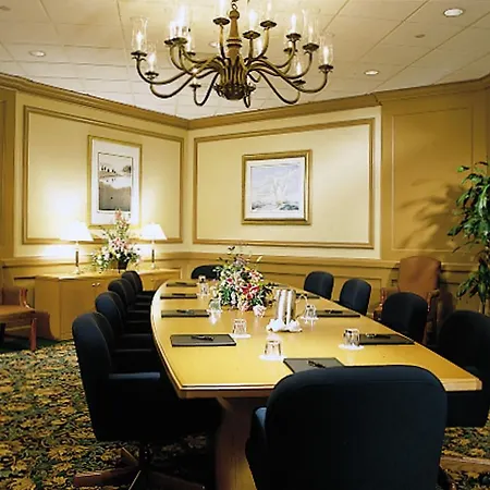 Ramada By Wyndham Buffalo Downtown-3