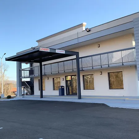 Super 8 By Wyndham Cookeville, Tn-2