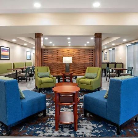 Comfort Inn & Suites Ames Near Isu Campus-2