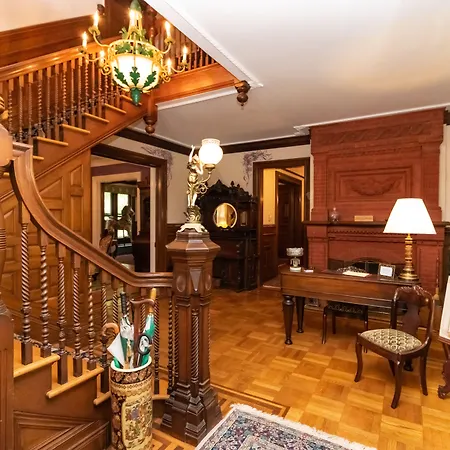 Saratoga Dreams Bed And Breakfast-2